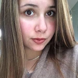 Meet your Posher, Mikayla